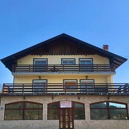 ホテル Sobe Markocevic Teslić エクステリア 写真